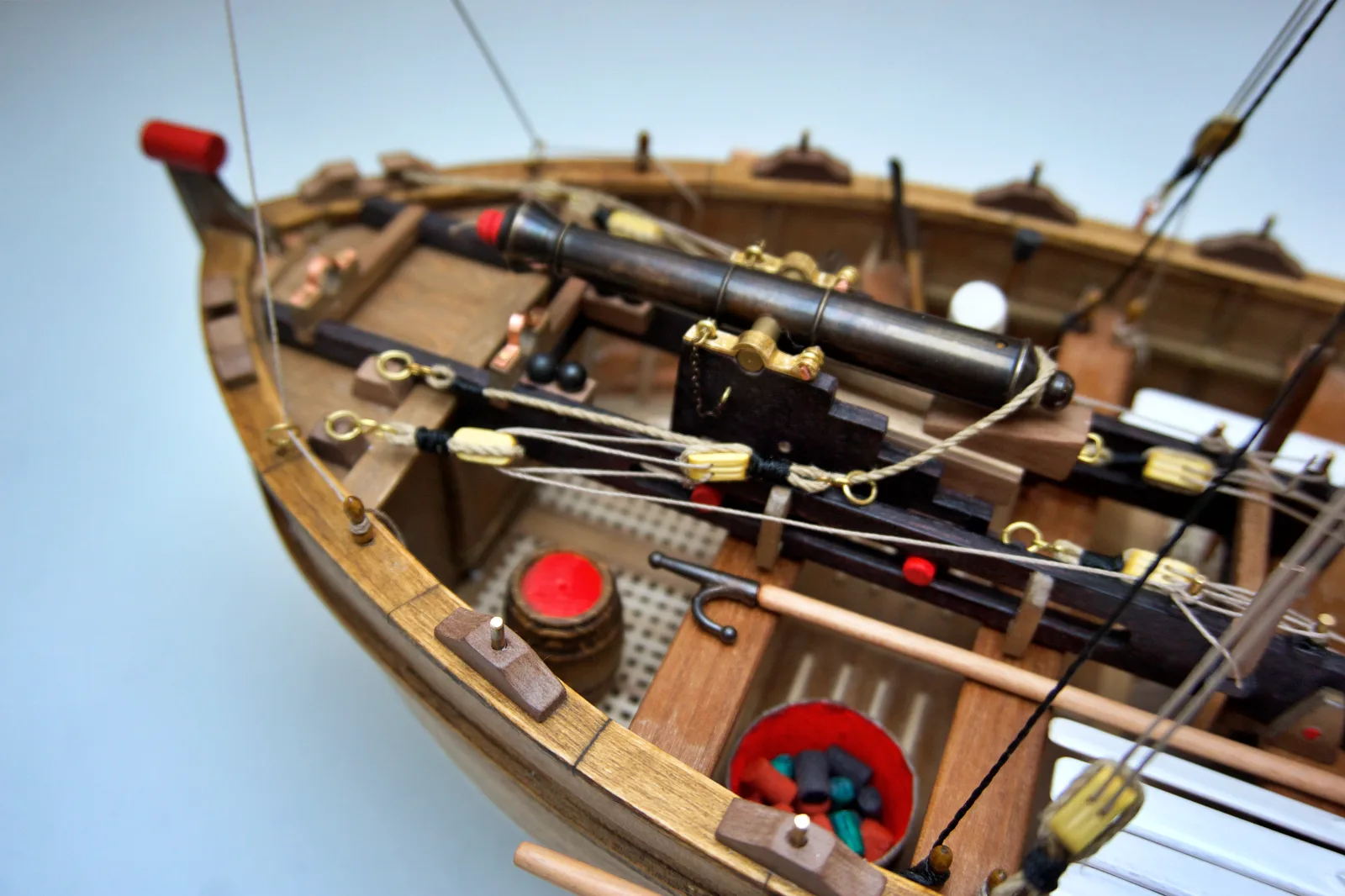 Armed Launch, Cannon