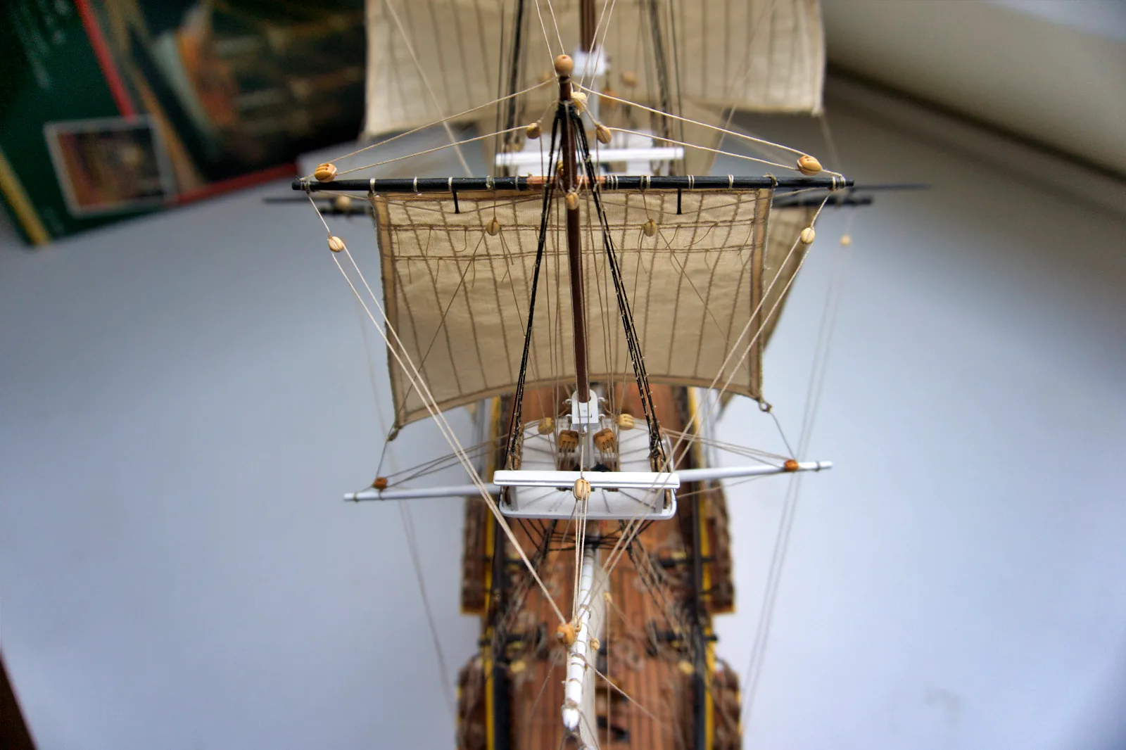 Bounty, Topsails