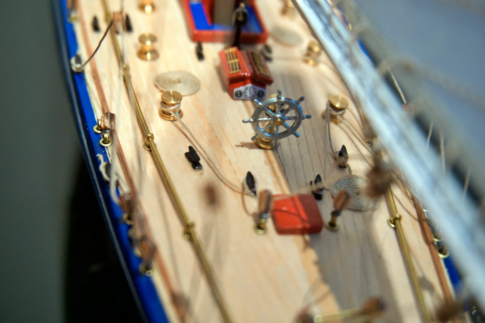 Endeavour, deck
