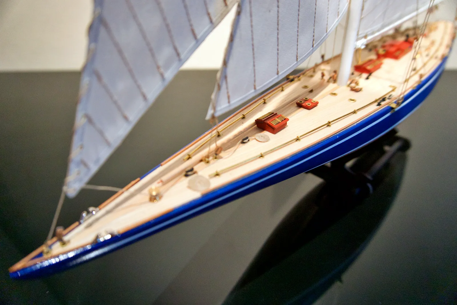 Endeavour, deck