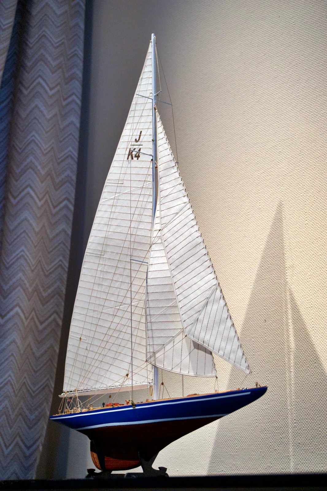 Endeavour, Common