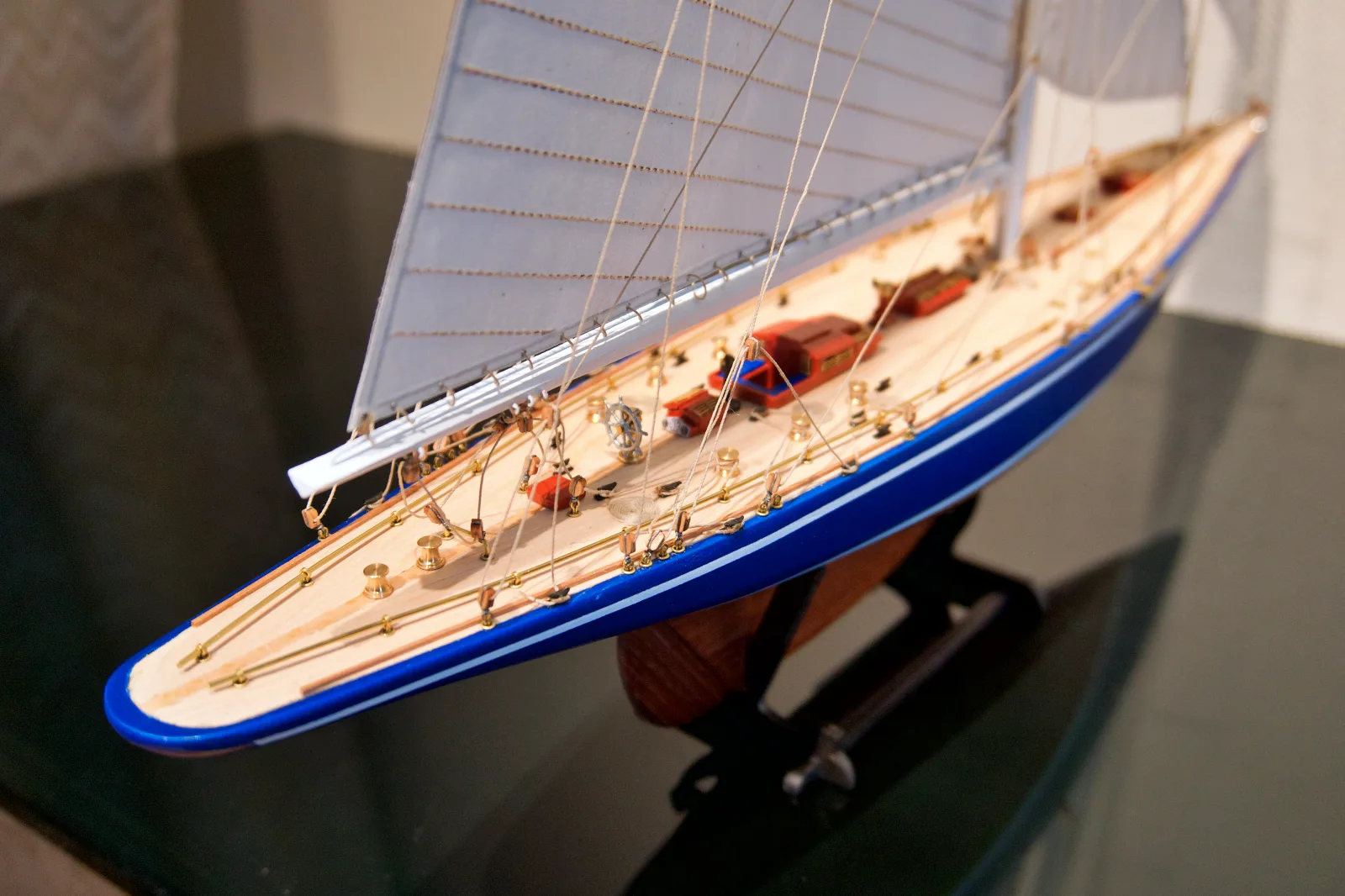 Endeavour, deck