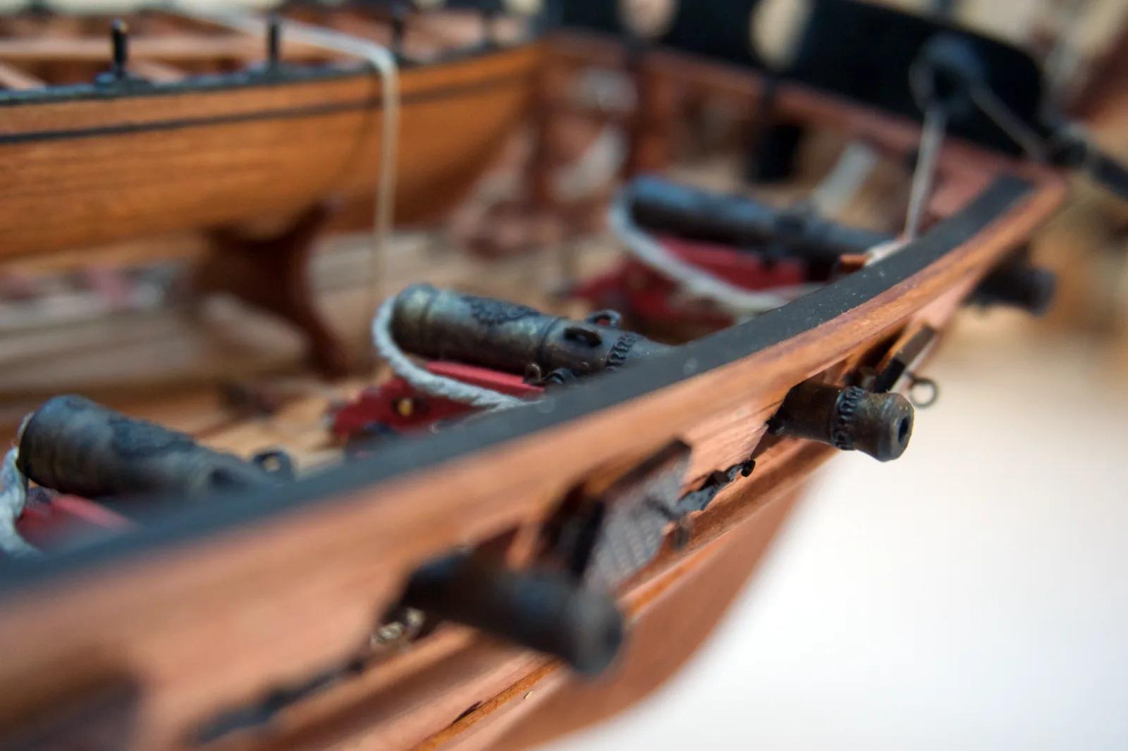 Le Requin, gun ports